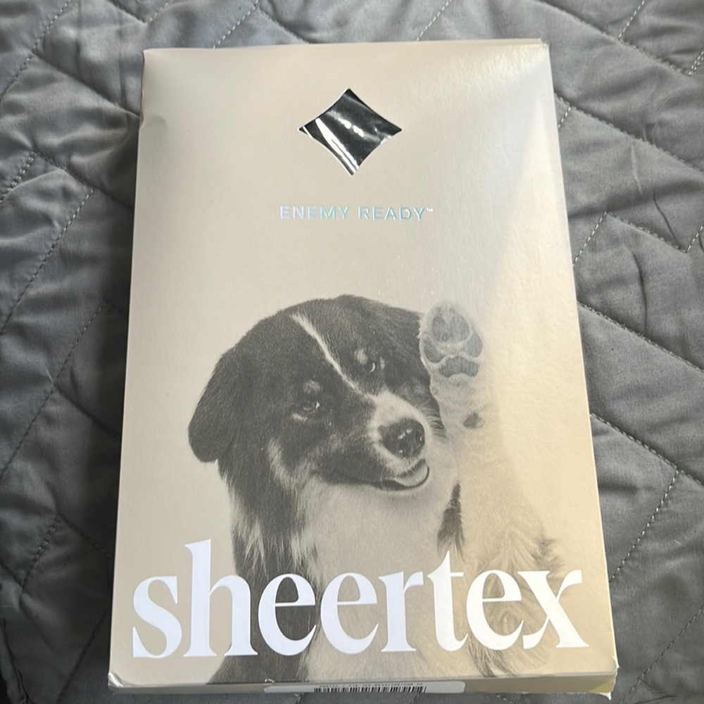 NWT Sheertex Modern Diamond Rip-Resist Tights